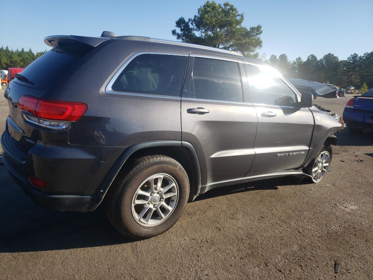 Изображение 3 2018 JEEP GRAND CHEROKEE LAREDO 2018 с VIN 1C4RJFAGXJC410145