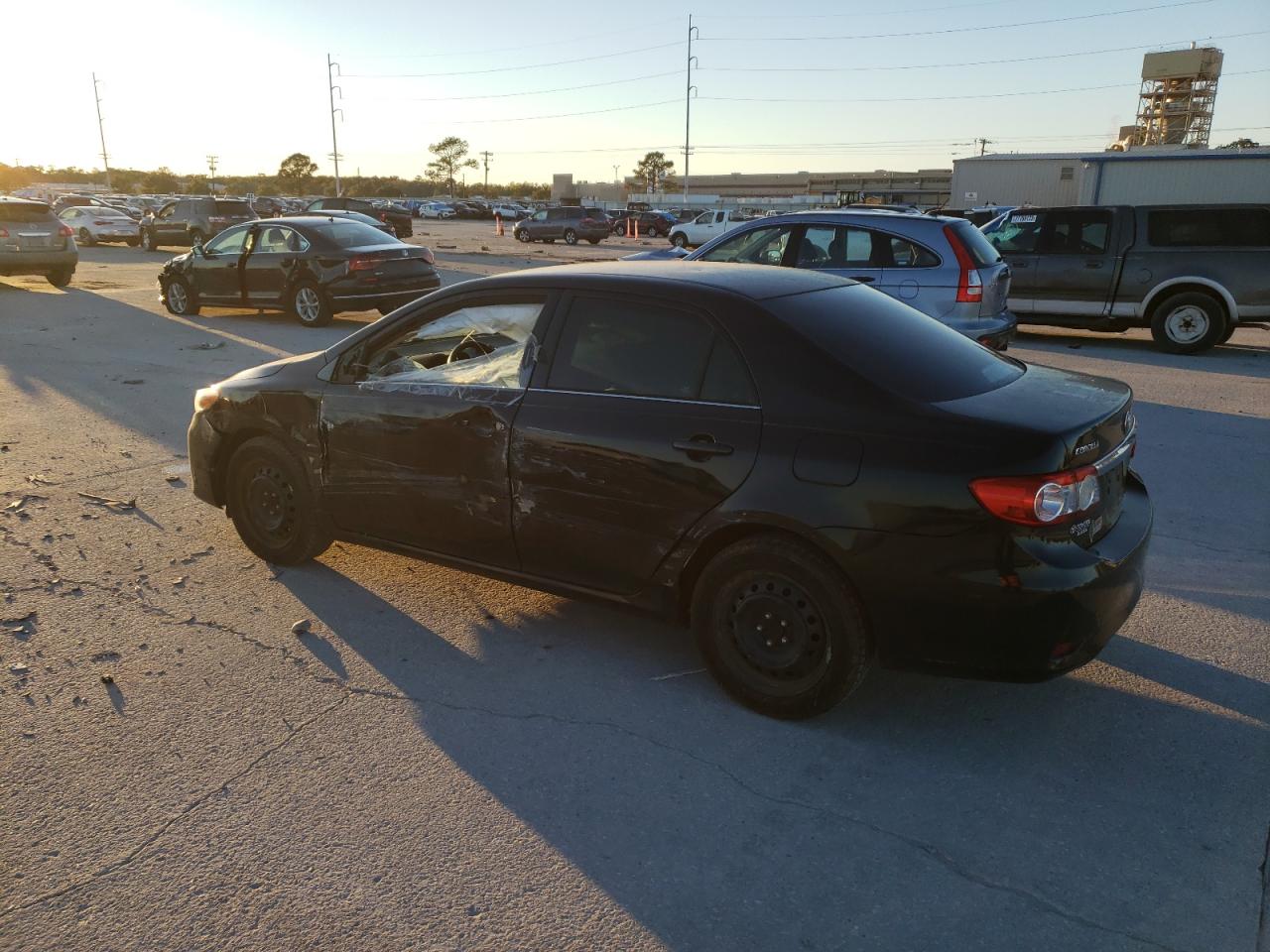 Image 2 of 2013 TOYOTA COROLLA BASE 2013 with VIN 2T1BU4EE2DC066456