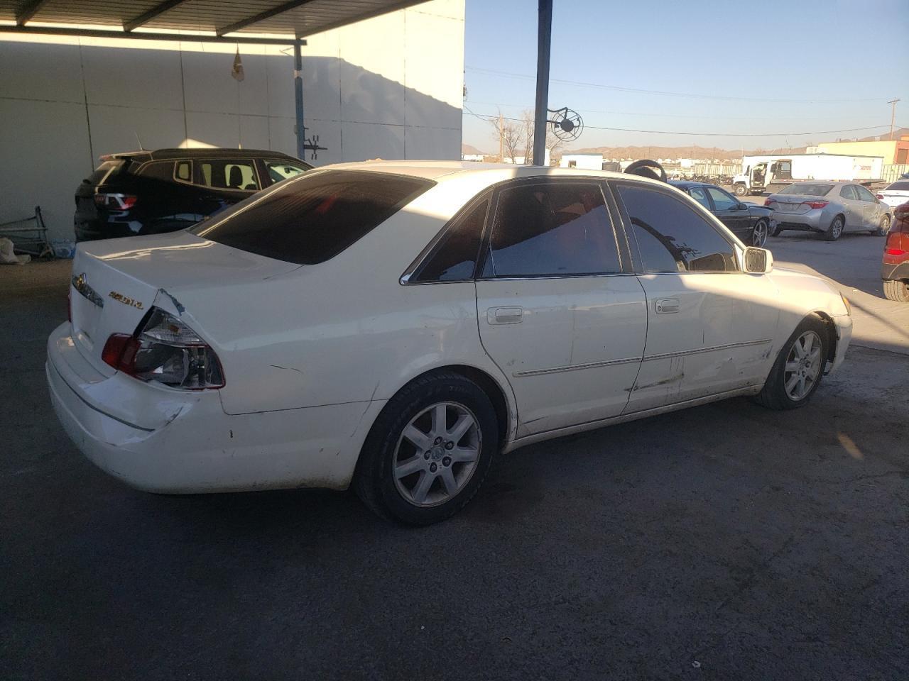 Image 3 of 2003 TOYOTA AVALON XL 2003 with VIN 4T1BF28B73U337055