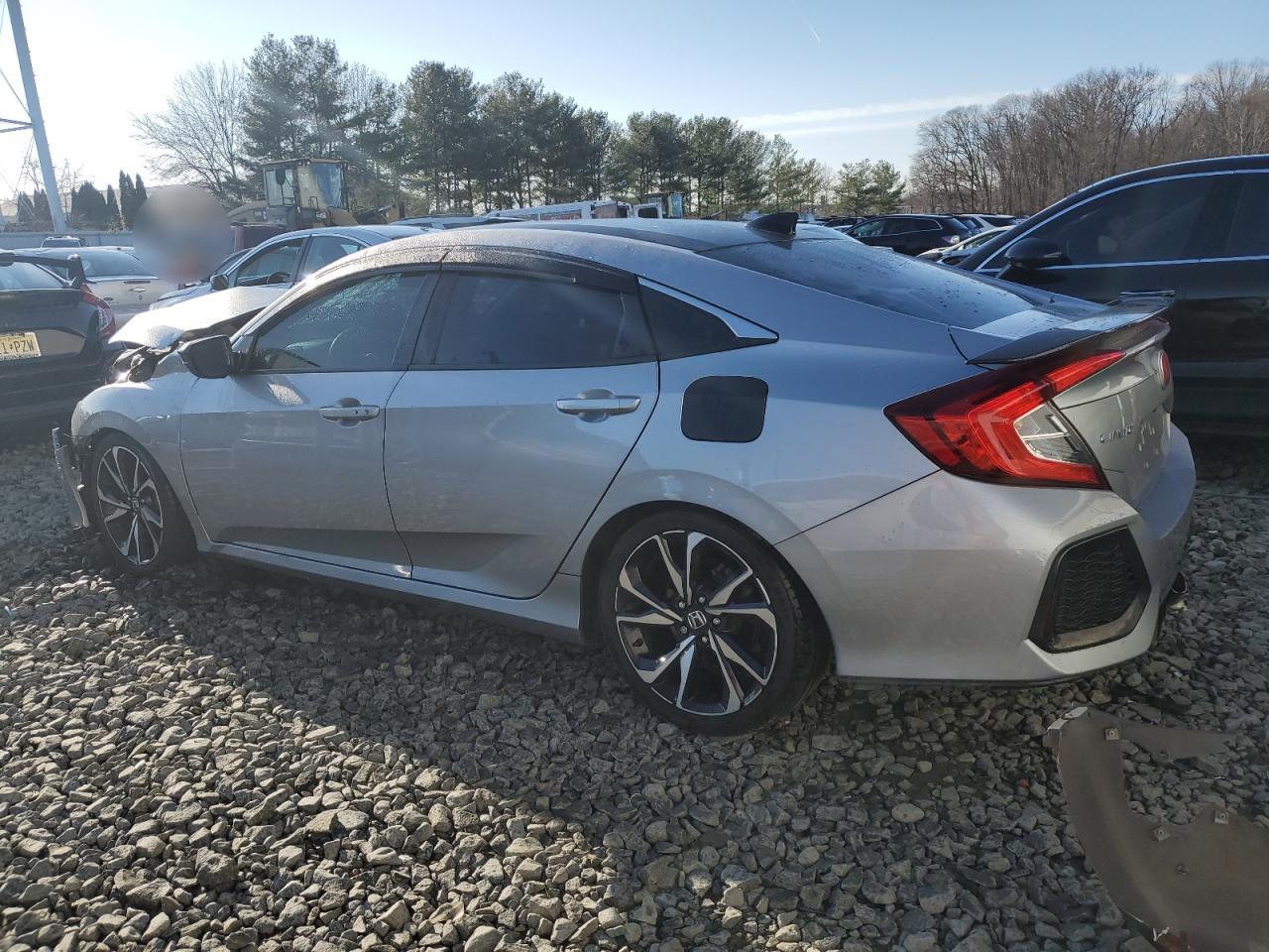 Image 2 of 2017 HONDA CIVIC SI 2017 with VIN 2HGFC1E55HH702724