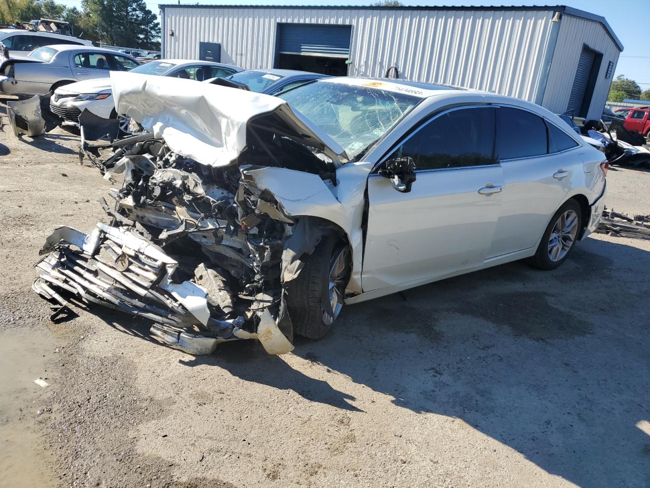 Изображение 2019 TOYOTA AVALON XLE 2019