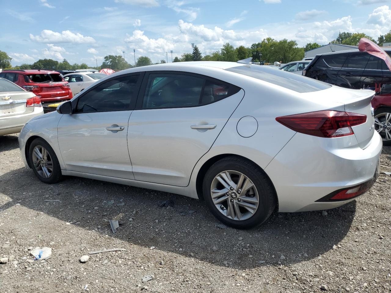 Изображение 2 2019 HYUNDAI ELANTRA SEL 2019 с VIN 5NPD84LF4KH422439