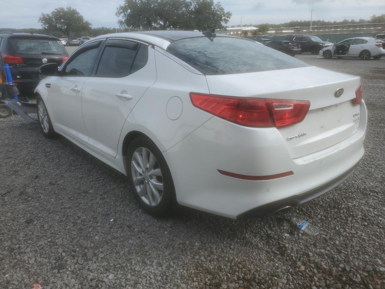 Image 2 of 2015 KIA OPTIMA EX 2015 with VIN 5XXGN4A78FG498863