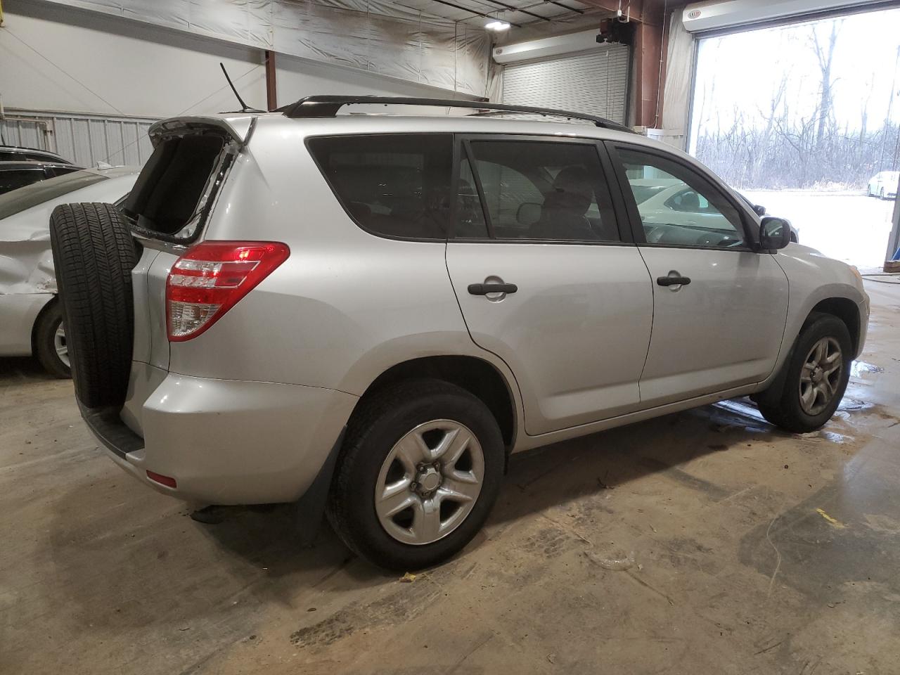 Изображение 3 2010 TOYOTA RAV4  2010 с VIN JTMZF4DV1A5017753