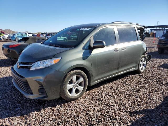2020 TOYOTA SIENNA LE 2020 image