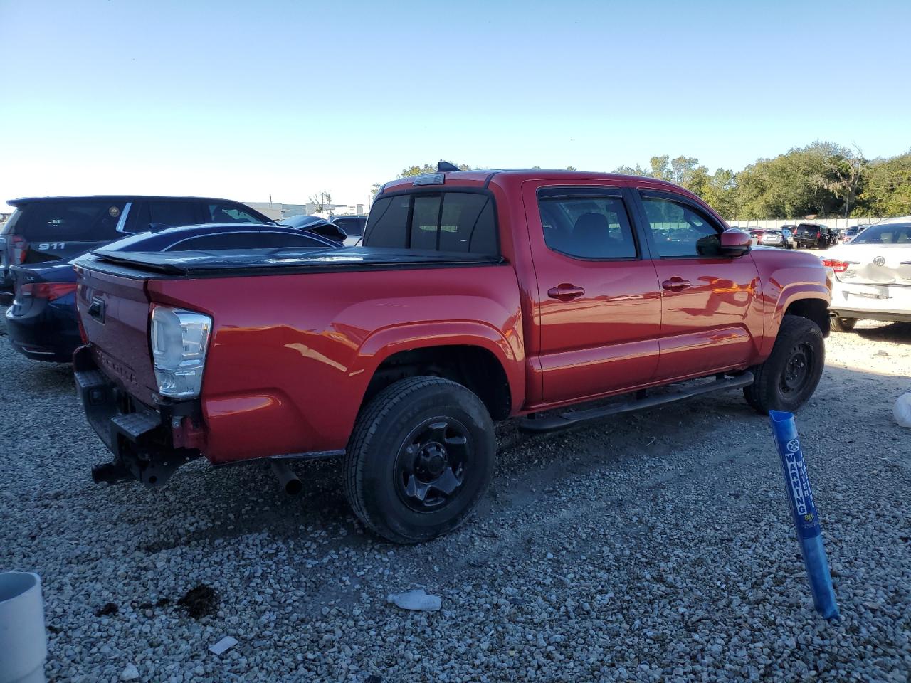 Image 3 of 2017 TOYOTA TACOMA DOUBLE CAB 2017 with VIN 5TFAX5GNXHX093269