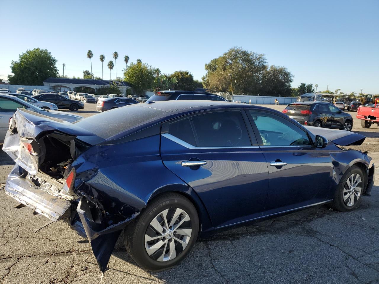 Image 3 of 2020 NISSAN ALTIMA S 2020 with VIN 1N4BL4BV5LC205631