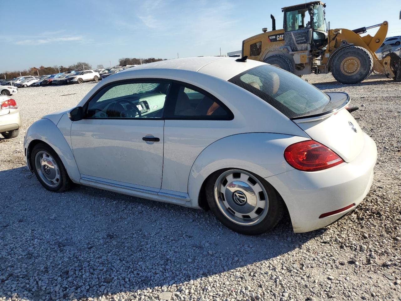 Image 2 of 2015 VOLKSWAGEN BEETLE 1.8T 2015 with VIN 3VWF17AT9FM653213