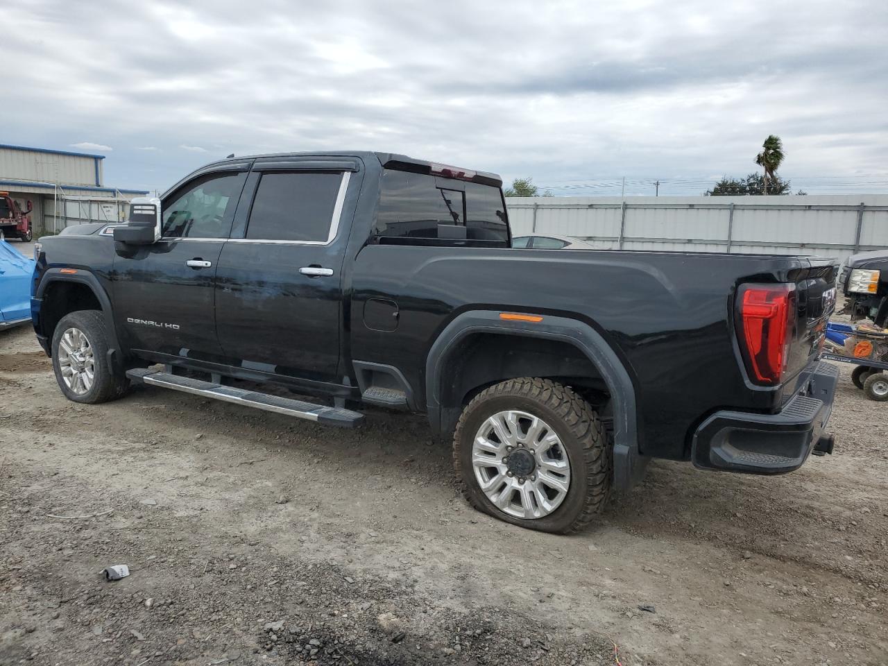 Obraz 2 z 2020 GMC SIERRA K2500 DENALI 2020 z VIN 1GT49REY4LF295535