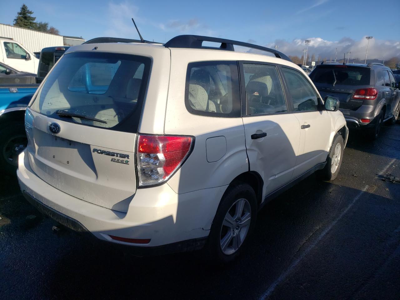 Image 3 of 2013 SUBARU FORESTER 2.5X 2013 with VIN JF2SHABC7DH420717