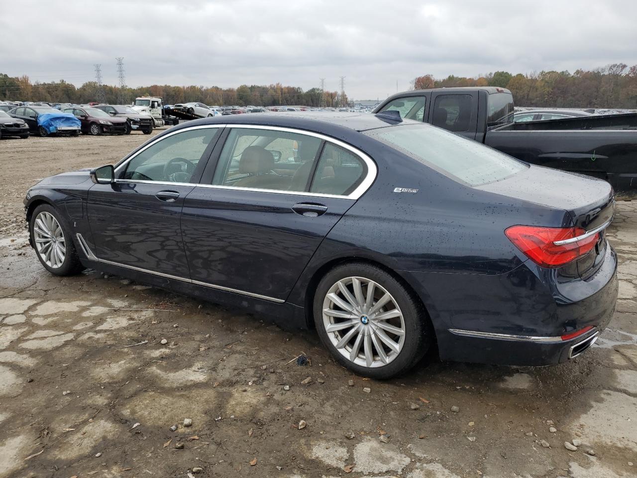 Изображение 2 2018 BMW 740 XE 2018 с VIN WBA7J2C51JG938335