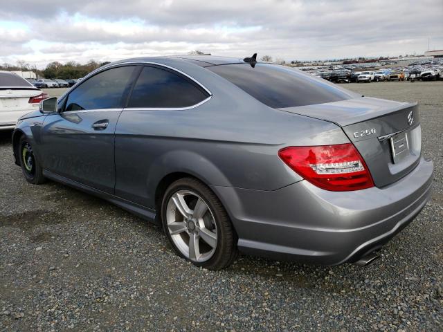 Obraz 2 z 2015 MERCEDES-BENZ C 250 2015 z VIN WDDGJ4HBXFG393150