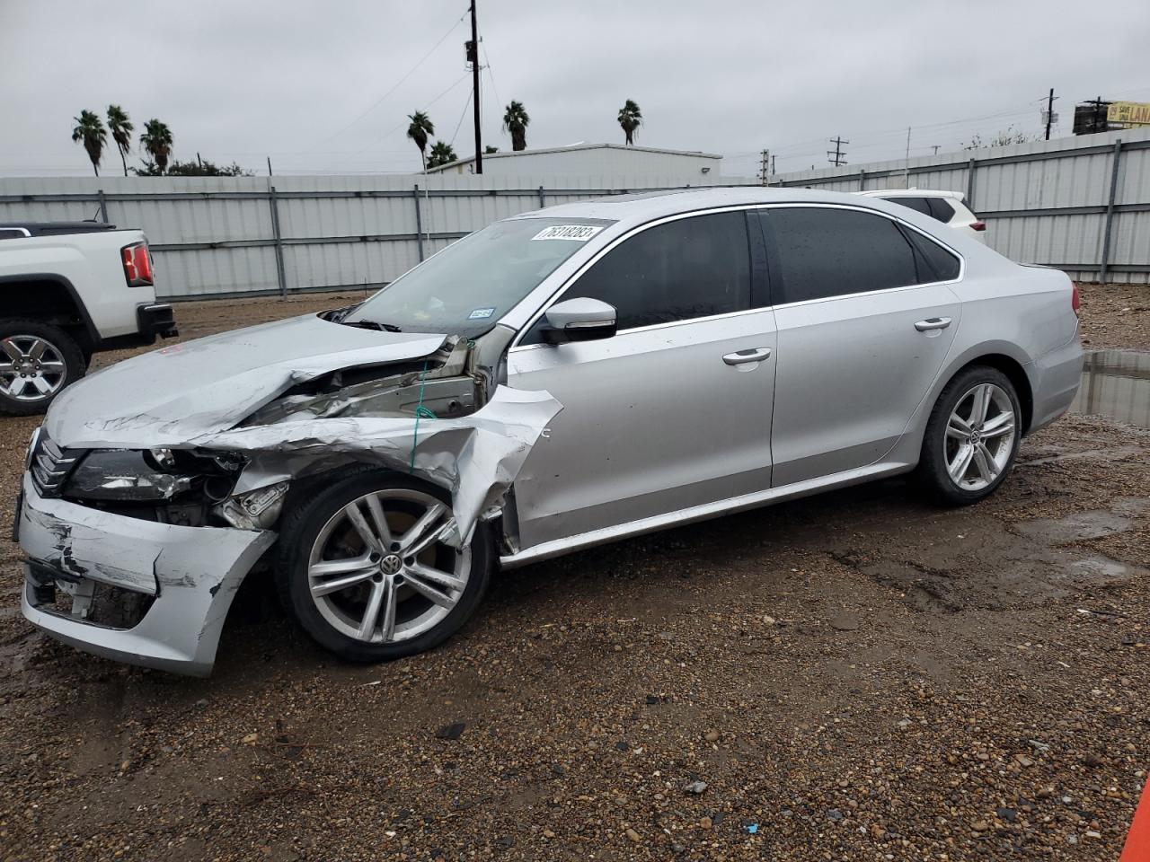 Изображение 1 2014 VOLKSWAGEN PASSAT SE 2014 с VIN 1VWBN7A32EC101152