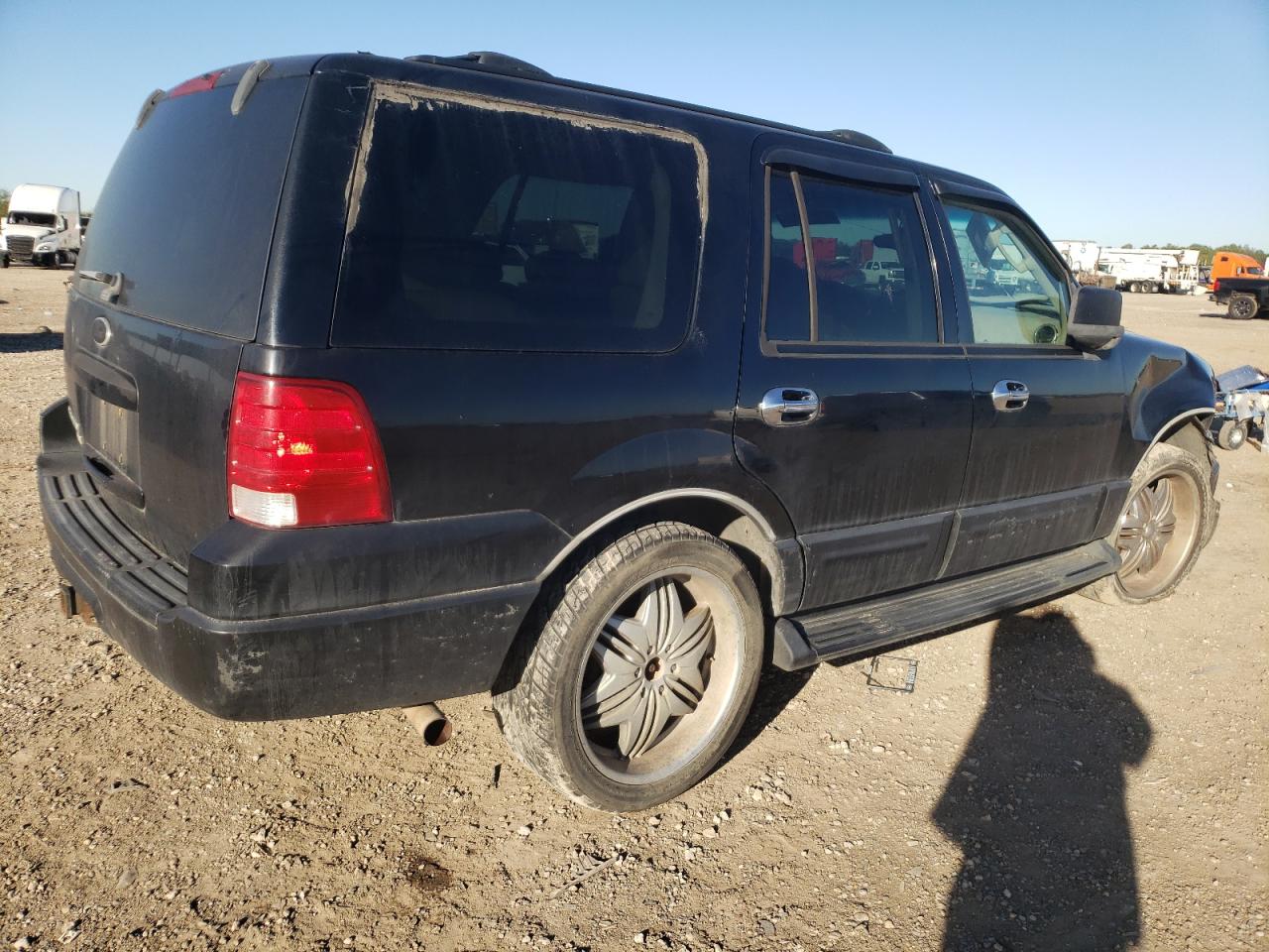 Obraz 3 z 2003 FORD EXPEDITION XLT 2003 z VIN 1FMPU16W53LA29965