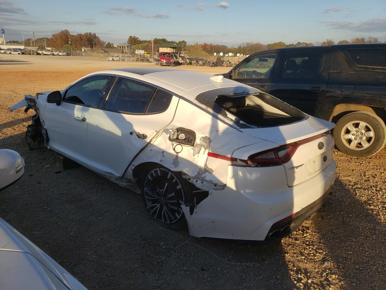 Obraz 2 z 2018 KIA STINGER PREMIUM 2018 z VIN KNAE25LA2J6014320