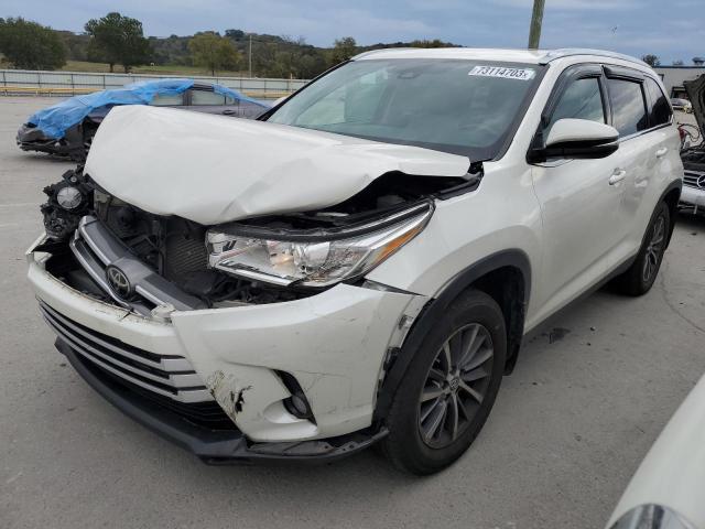 Image 1 of 2019 TOYOTA HIGHLANDER SE 2019 with VIN 5TDKZRFH9KS573298
