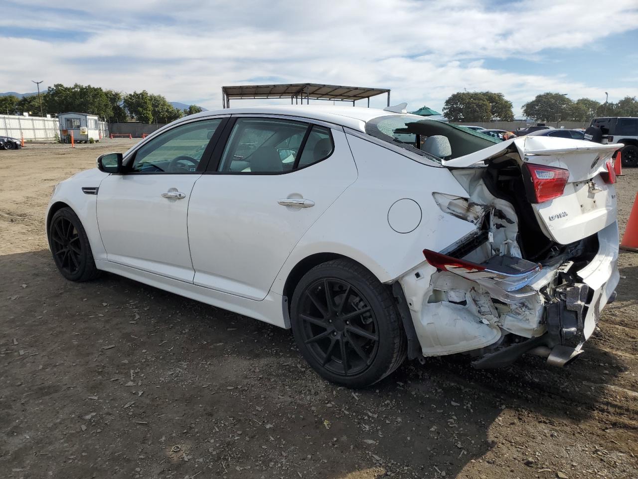 Image 2 of 2015 KIA OPTIMA LX 2015 with VIN KNAGM4A79F5657913
