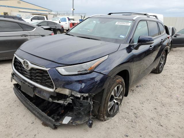 Изображение 2022 TOYOTA HIGHLANDER XLE 2022