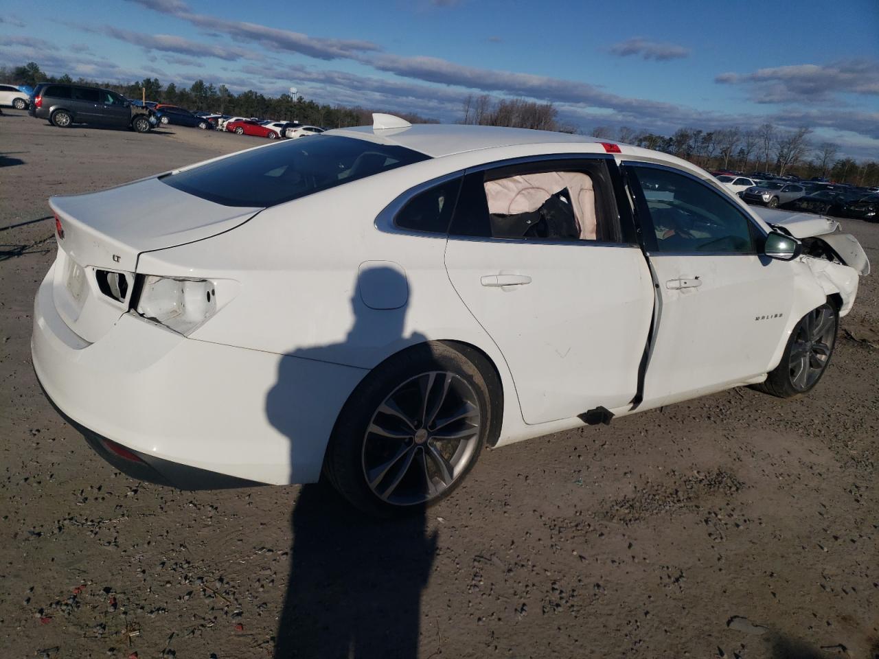Image 3 of 2021 CHEVROLET MALIBU LT 2021 with VIN 1G1ZD5ST2MF068148