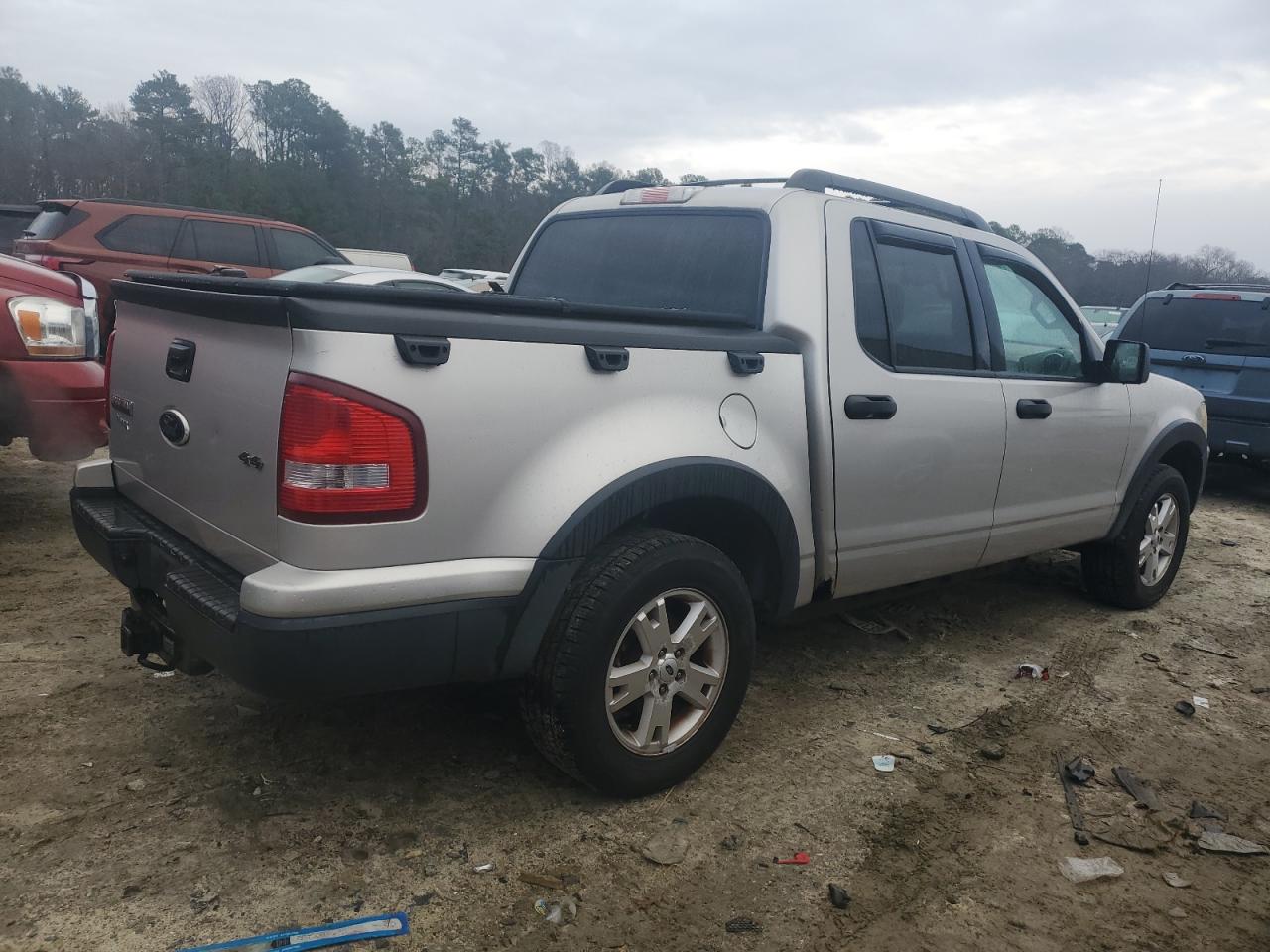 Obraz 3 z 2007 FORD EXPLORER SPORT TRAC XLT 2007 z VIN 1FMEU51K27UA04539