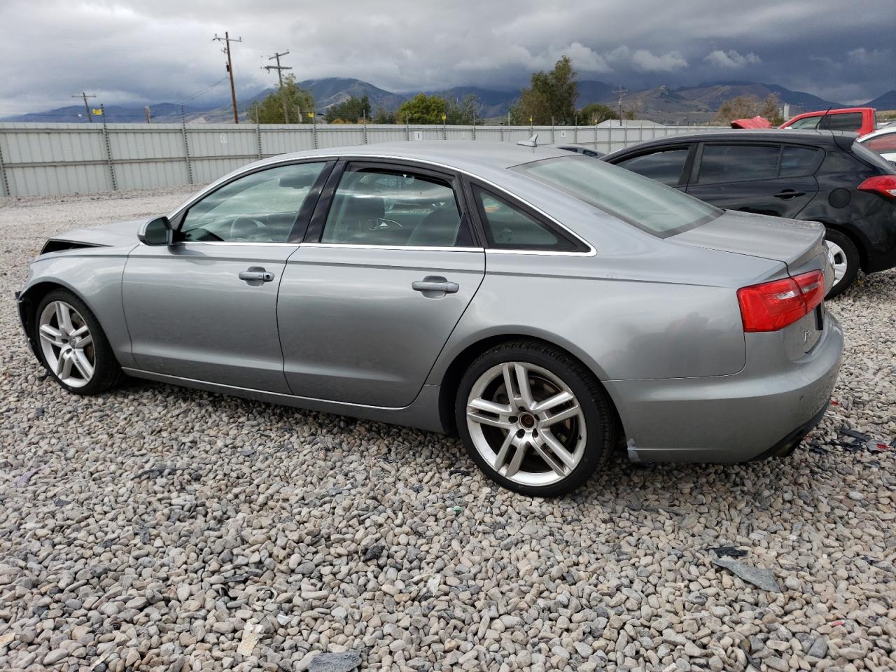 Obraz 2 z 2014 AUDI A6 PREMIUM PLUS 2014 z VIN WAUFGAFCXEN164716
