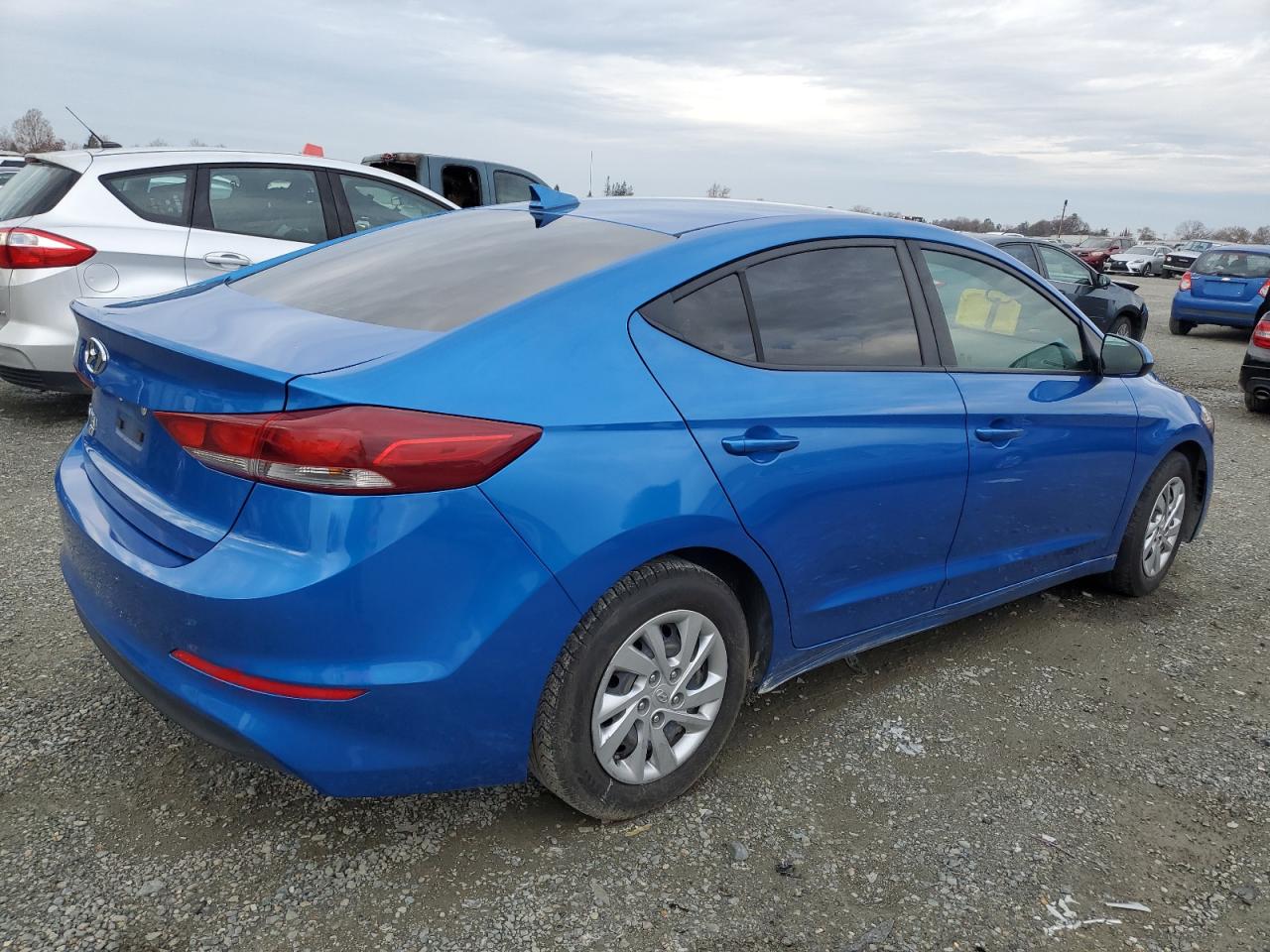 Image 3 of 2017 HYUNDAI ELANTRA SE 2017 with VIN KMHD74LF7HU361567