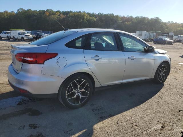Image 3 of 2017 FORD FOCUS SEL 2017 with VIN 1FADP3H25HL256154