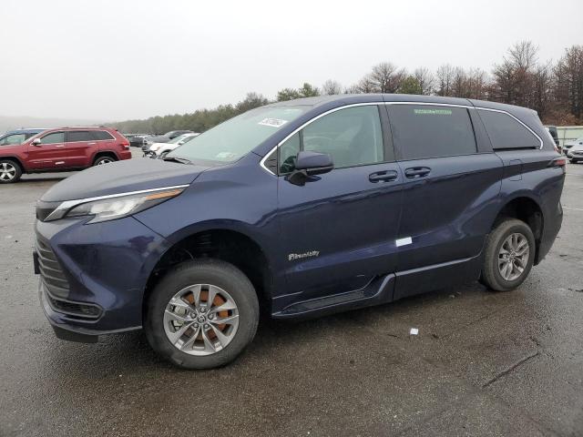 Изображение 2023 TOYOTA SIENNA LE 2023
