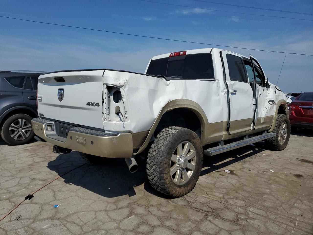 Image 3 of 2015 RAM 2500 LONGHORN 2015 with VIN 3C6UR5GL6FG582637