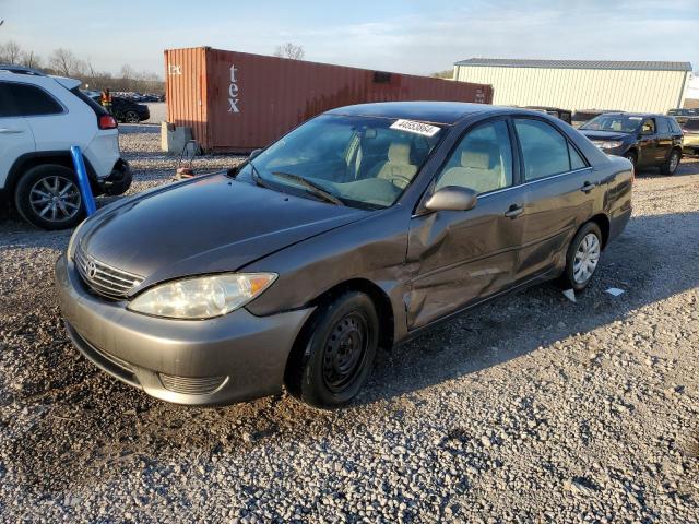 Obraz 1 z 2005 TOYOTA CAMRY LE 2005 z VIN 4T1BE30K95U535496
