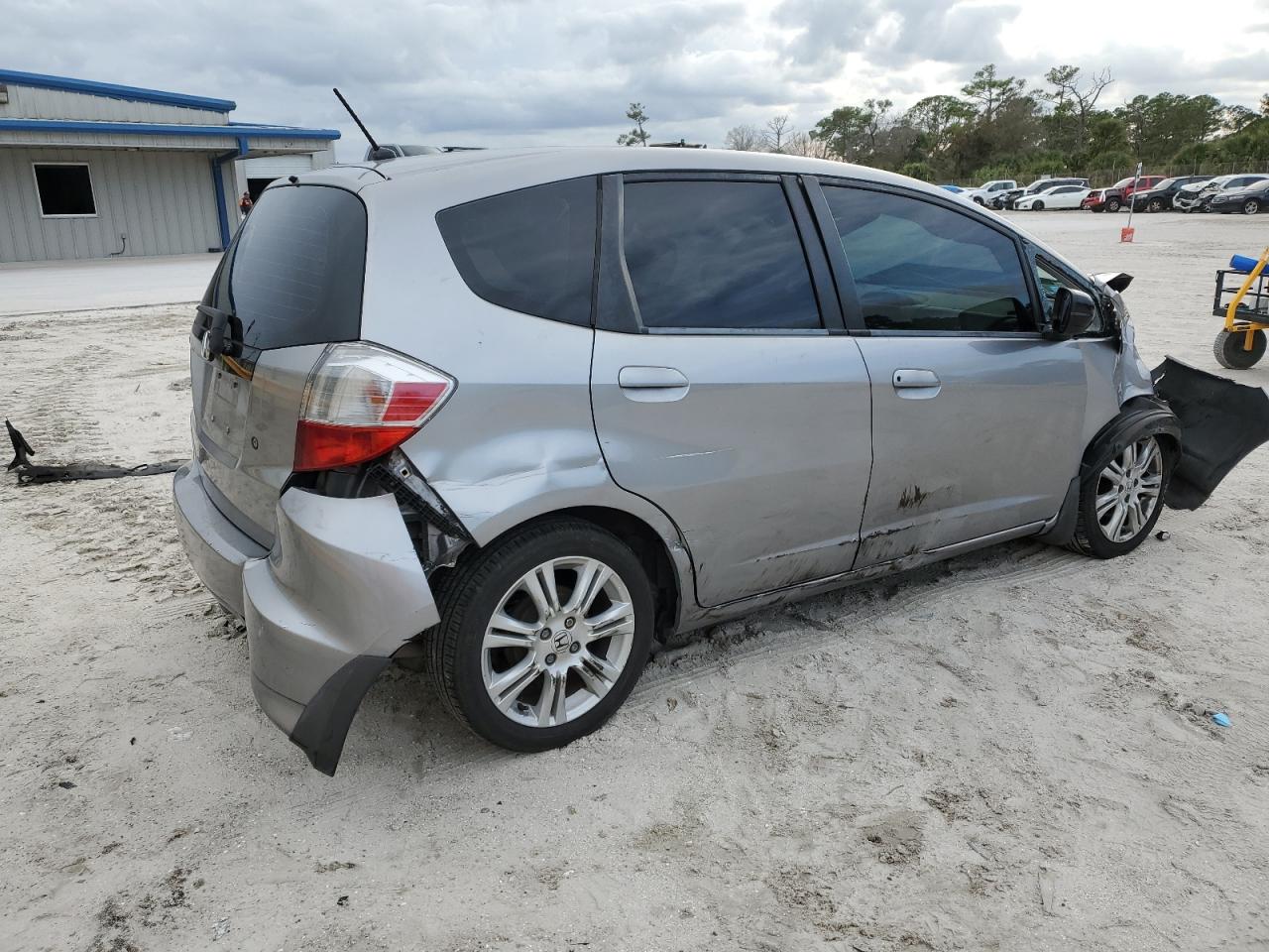 Image 3 of 2010 HONDA FIT  2010 with VIN JHMGE8H27AC001276