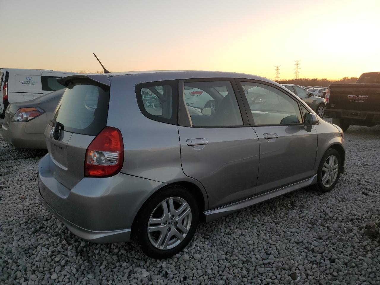 Изображение 3 2008 HONDA FIT SPORT 2008 с VIN JHMGD37678S019576