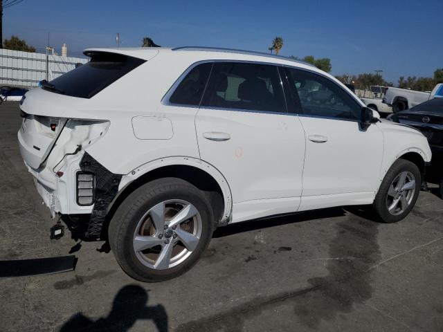 Image 3 of 2020 AUDI Q3 PREMIUM PLUS 2020 with VIN WA1BECF39L1017465