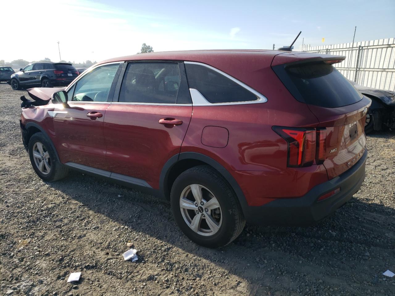 Изображение 2 2021 KIA SORENTO LX 2021 с VIN 5XYRGDLC5MG038730