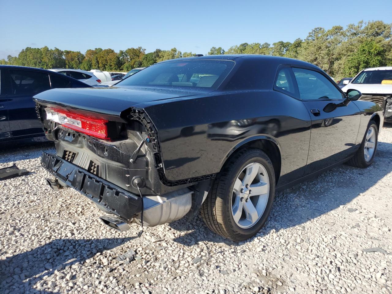 Image 3 of 2011 DODGE CHALLENGER  2011 with VIN 2B3CJ4DG2BH535193
