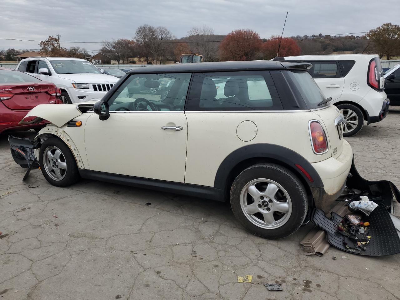 Obraz 2 z 2009 MINI COOPER  2009 z VIN WMWMF33579TW75877