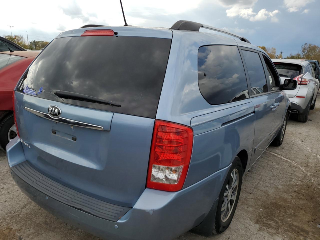 Изображение 3 2014 KIA SEDONA LX 2014 с VIN KNDMG4C76E6577603