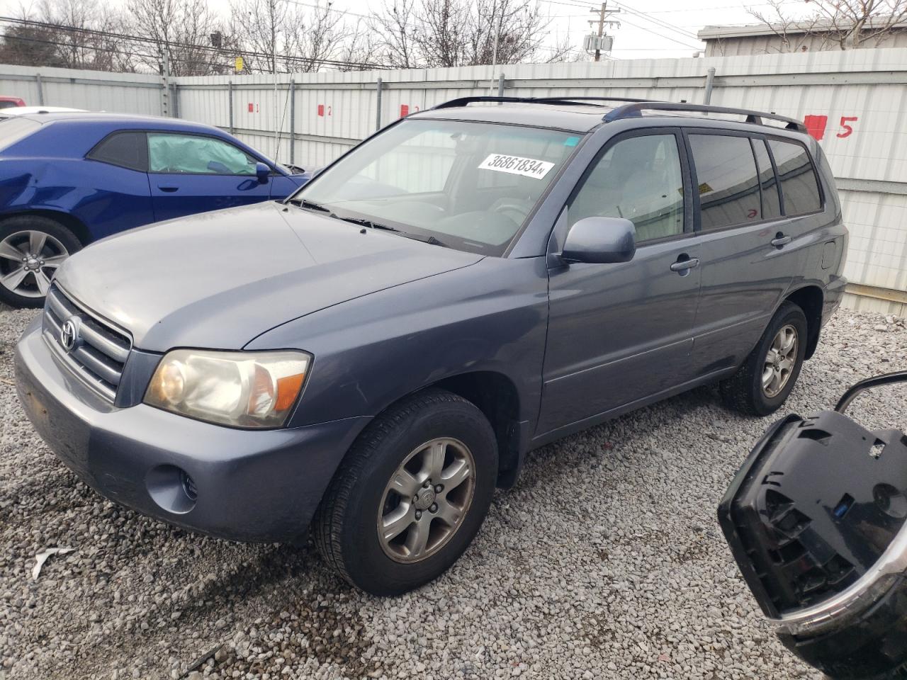Image 1 of 2005 TOYOTA HIGHLANDER LIMITED 2005 with VIN JTEDP21A850052298