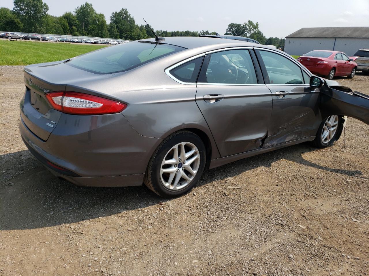 Image 3 of 2013 FORD FUSION SE 2013 with VIN 3FA6P0HR0DR377111