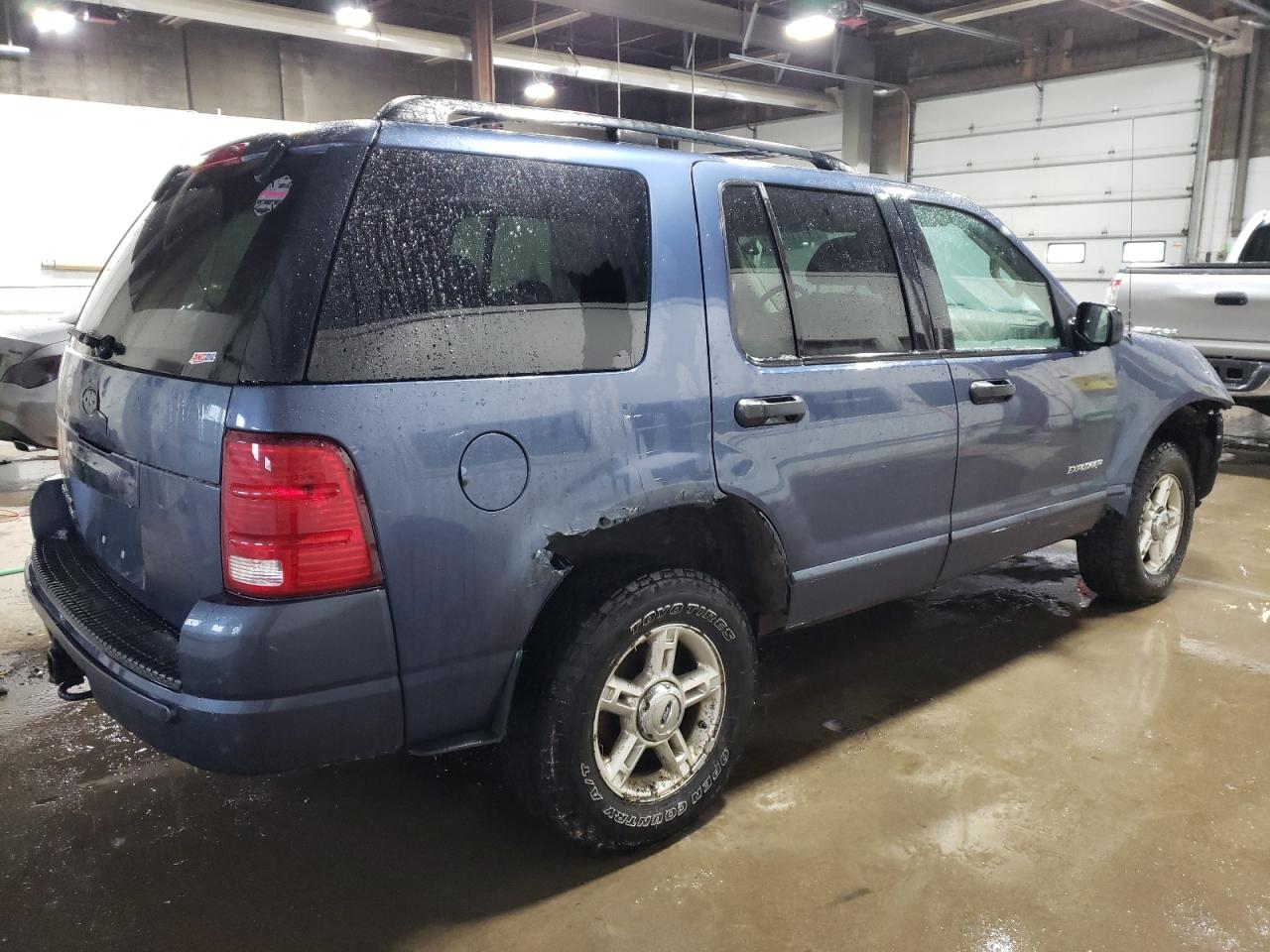 Image 3 of 2004 FORD EXPLORER XLT 2004 with VIN 1FMDU73K64ZB33970
