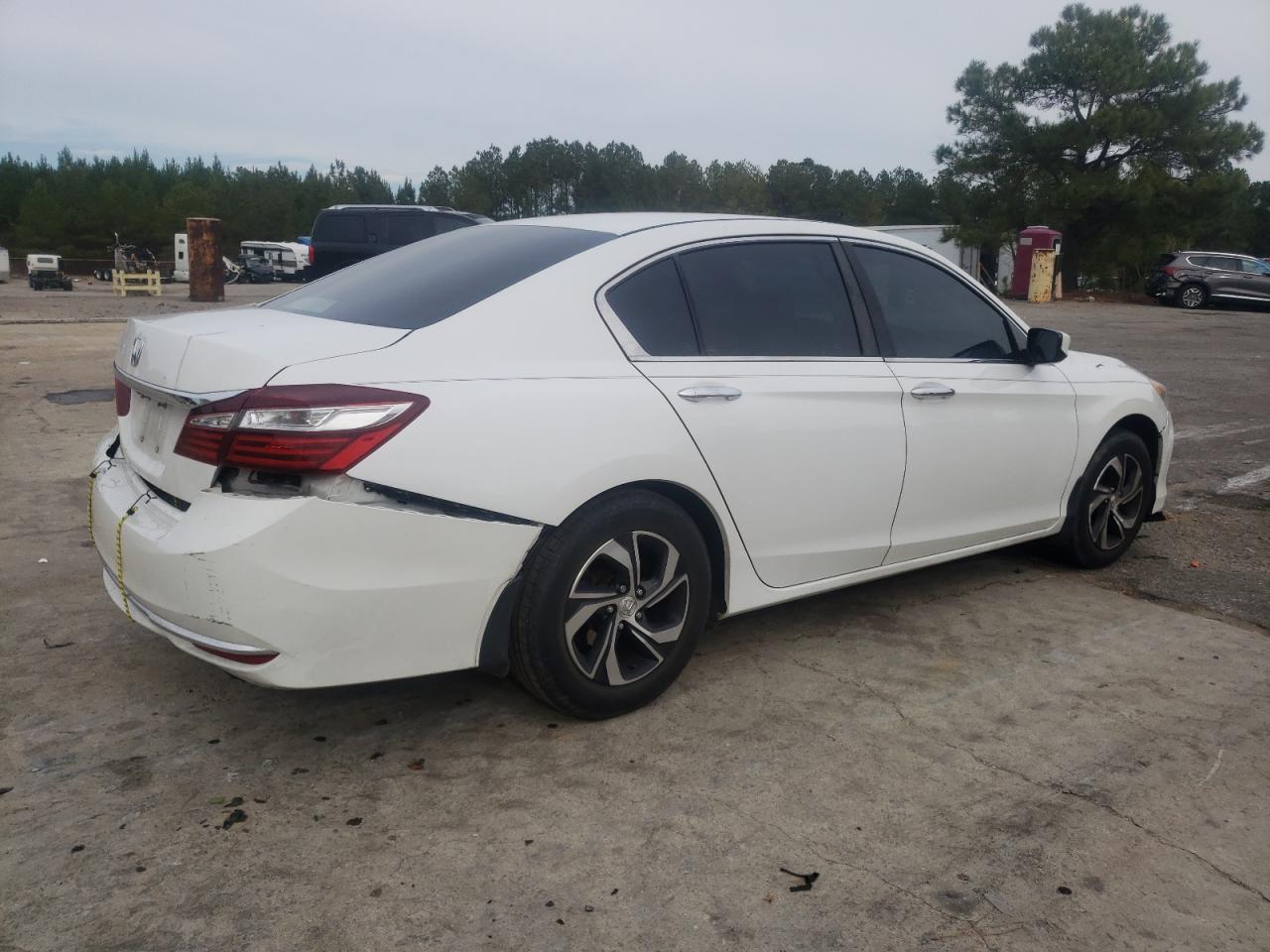 Obraz 3 z 2016 HONDA ACCORD LX 2016 z VIN 1HGCR2F37GA058919