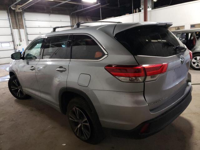 Image 2 of 2018 TOYOTA HIGHLANDER LE 2018 with VIN 5TDBZRFH5JS853914