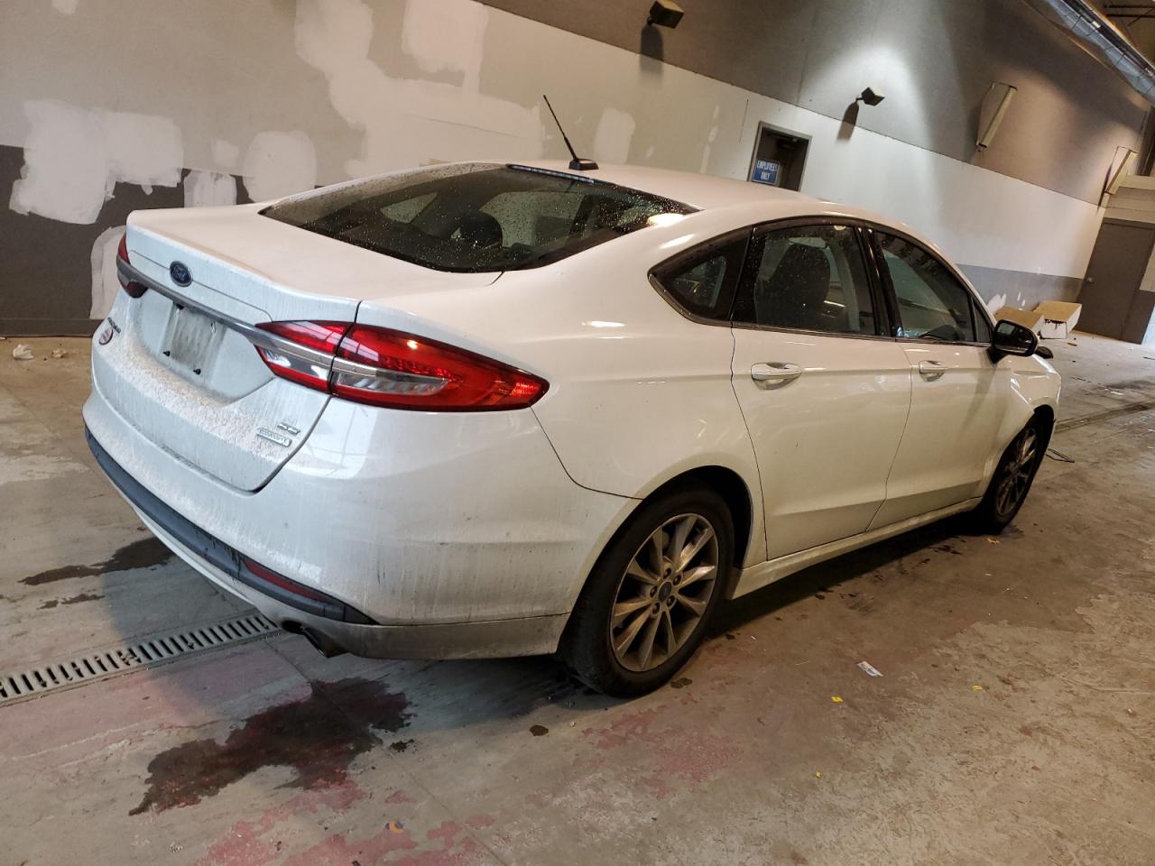 Image 3 of 2017 FORD FUSION SE 2017 with VIN 3FA6P0HD4HR121676