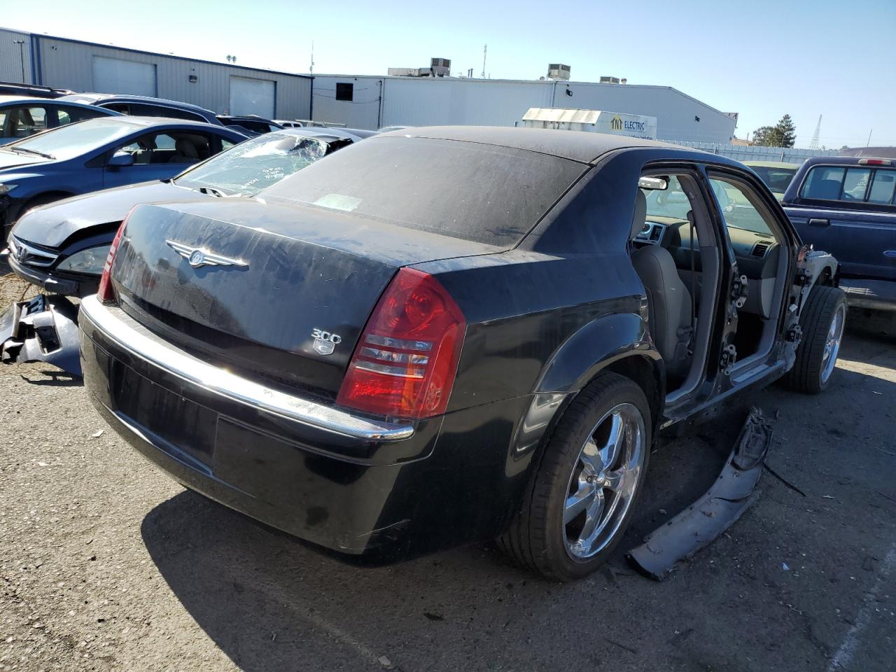 Image 3 of 2006 CHRYSLER 300C  2006 with VIN 2C3KA63HX6H277676
