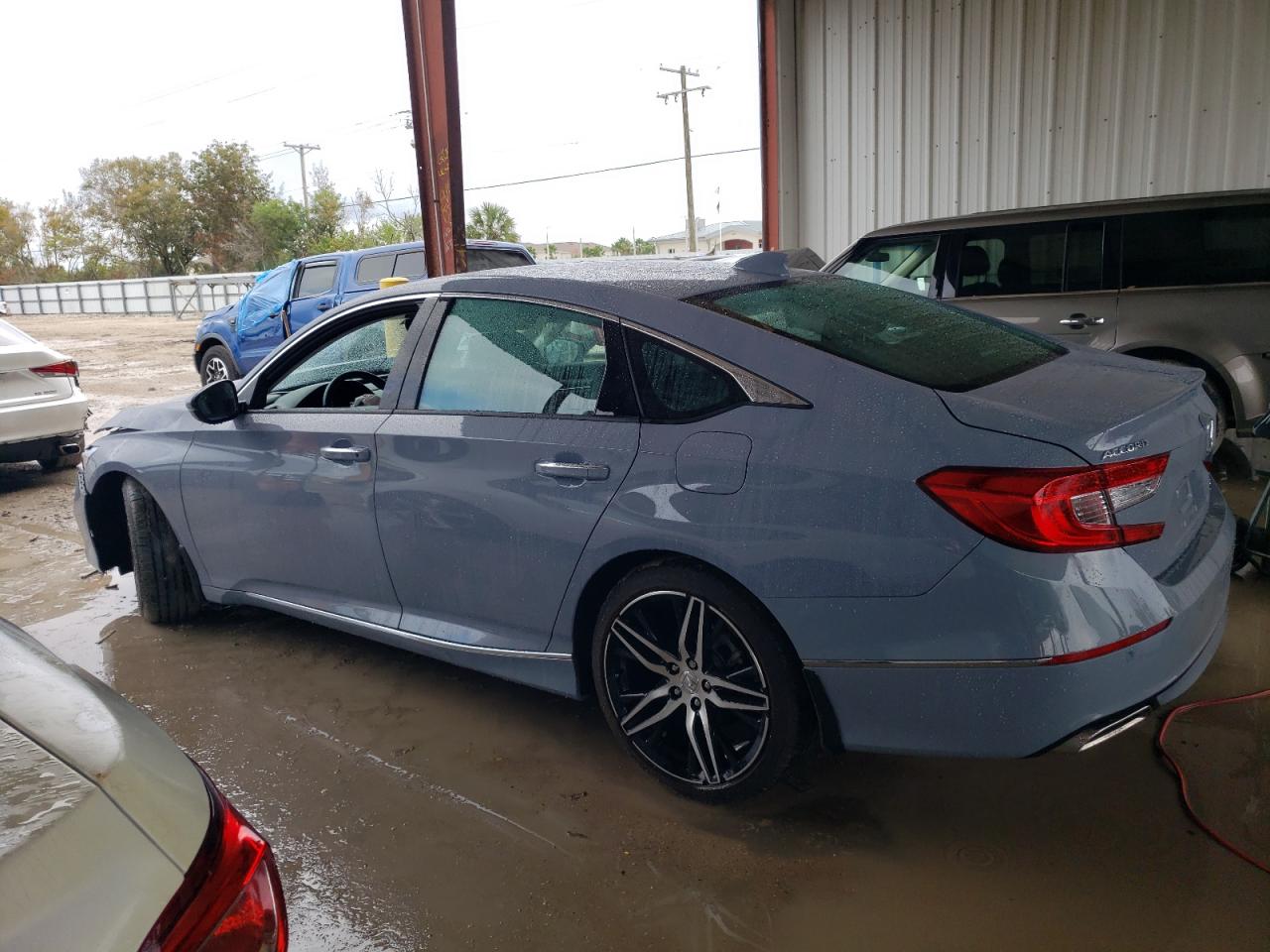 Obraz 3 z 2022 HONDA ACCORD TOURING 2022 z VIN 1HGCV2F91NA009390