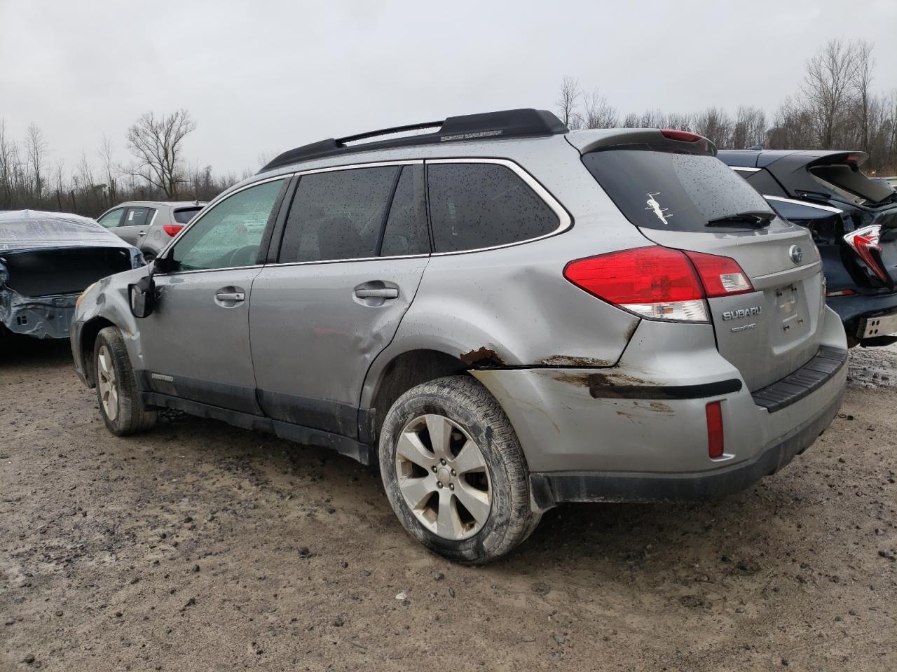 Obraz 2 z 2010 SUBARU OUTBACK 2.5I PREMIUM 2010 z VIN 4S4BRBCC8A3373170