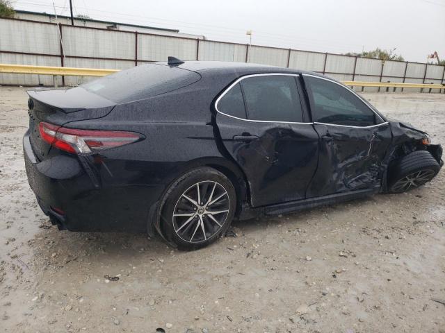 Image 3 of 2022 TOYOTA CAMRY SE 2022 with VIN 4T1T11AK5NU045902