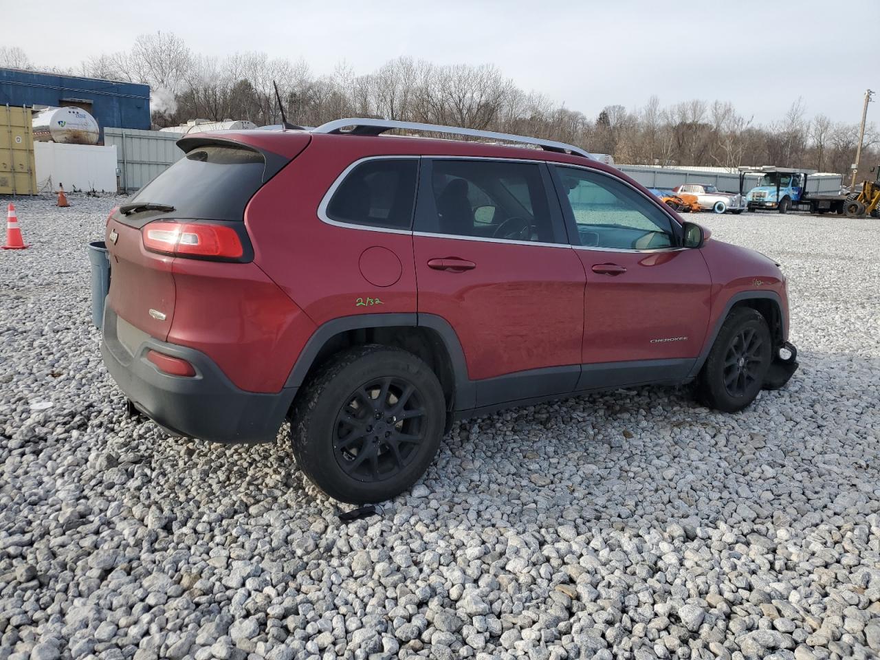 Image 3 of 2016 JEEP CHEROKEE LATITUDE 2016 with VIN 1C4PJMCS1GW143157