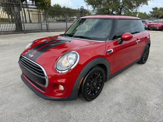 Obraz 1 z 2018 MINI COOPER  2018 z VIN WMWXP5C50J2G63900