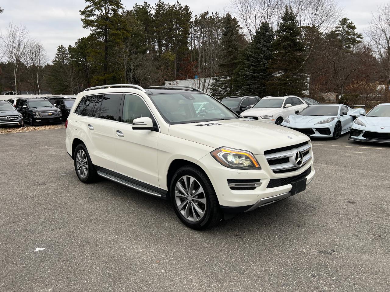 Image 2 of 2015 MERCEDES-BENZ GL 350 BLUETEC 2015 with VIN 4JGDF2EE7FA531873